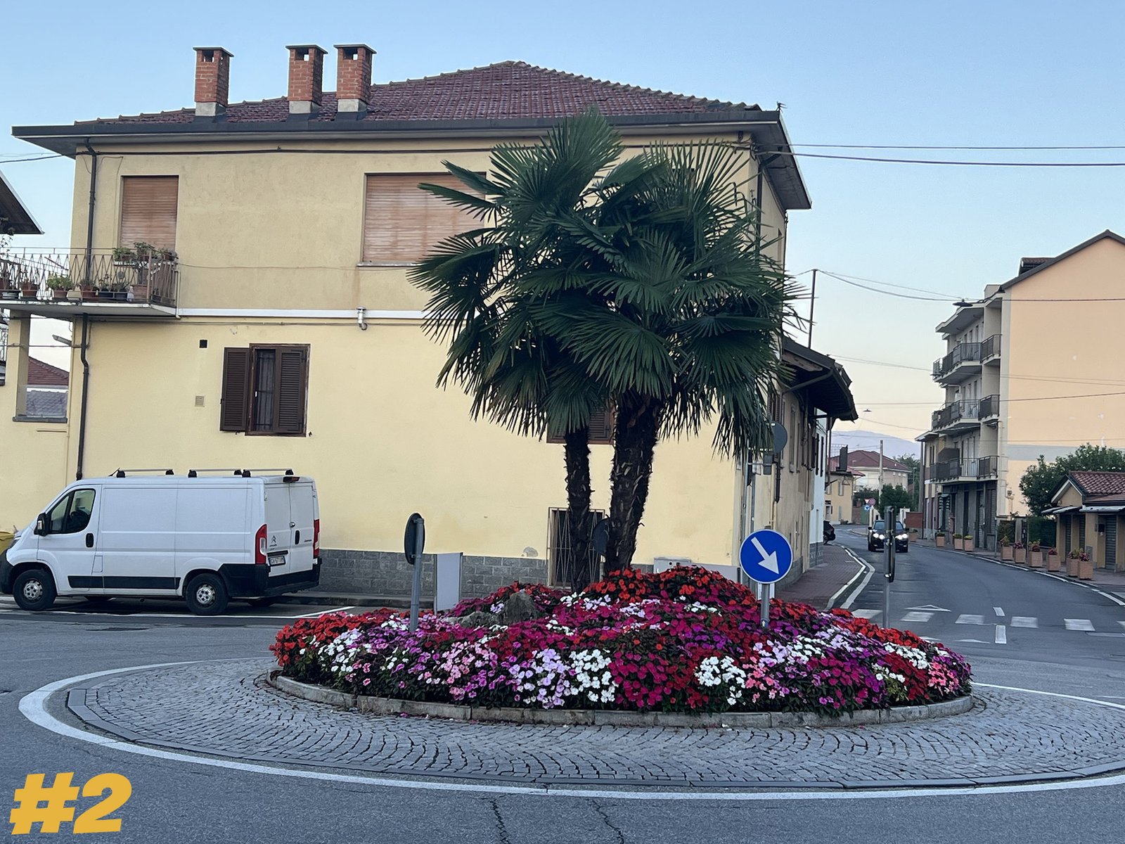 Rotonda  via Circonvallazione - via Martiri